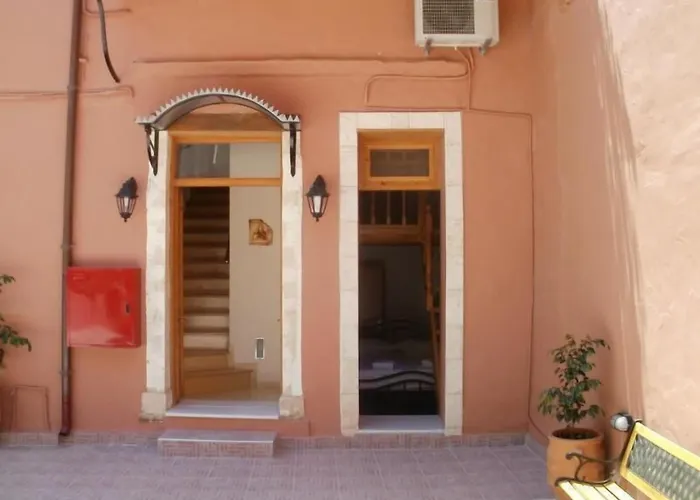 Irene Maisonettes * Hriszí Aktí Haniá